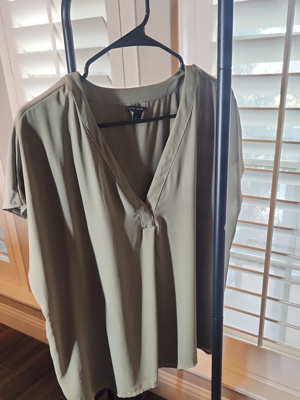 Ann Taylor Olive Green V-Neck Short Sleeve Mixed Media Blouse